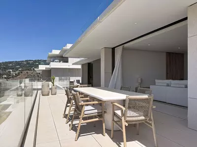 Middle Floor Apartment in Benahavís