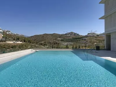 Middle Floor Apartment in Benahavís