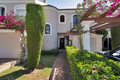 Townhouse in Estepona