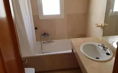 Middle Floor Apartment in Estepona