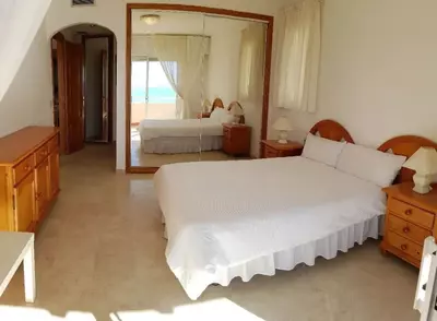 Middle Floor Apartment in Estepona