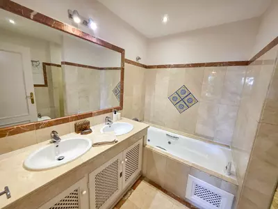 Ground Floor Apartment in Casares Playa