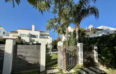Semi-Detached House in Guadalmina Baja