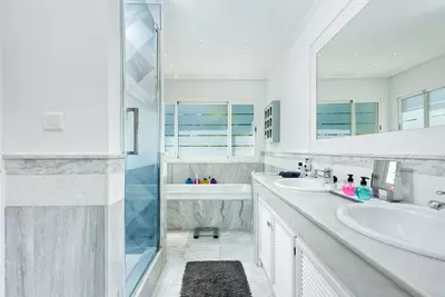 Semi-Detached House in Guadalmina Baja