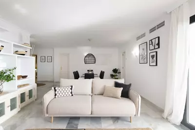 Middle Floor Apartment in Puerto Banús