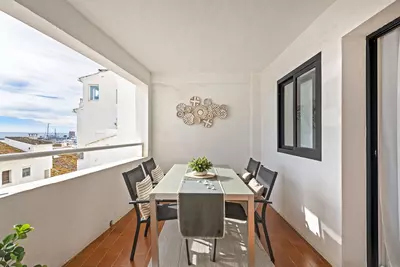 Middle Floor Apartment in Puerto Banús