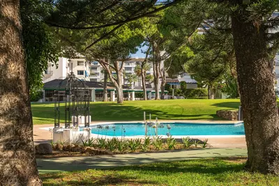 Middle Floor Apartment in Puerto Banús