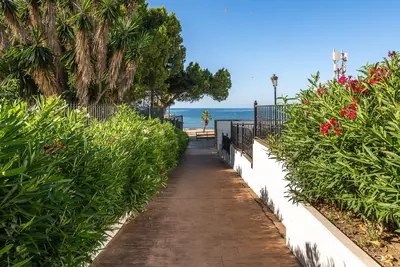 Middle Floor Apartment in Puerto Banús