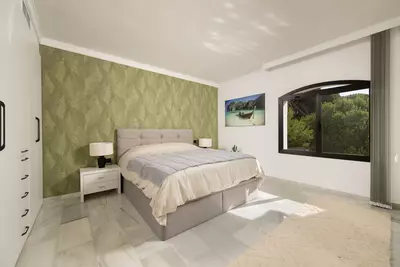 Middle Floor Apartment in Puerto Banús