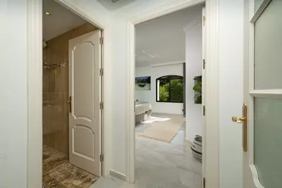 Middle Floor Apartment in Puerto Banús