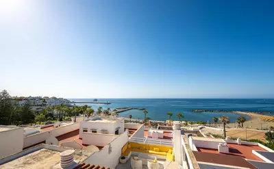 Middle Floor Apartment in Puerto Banús