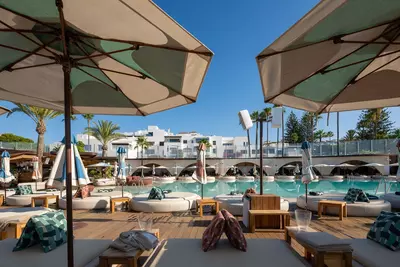 Middle Floor Apartment in Puerto Banús