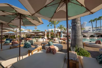 Middle Floor Apartment in Puerto Banús