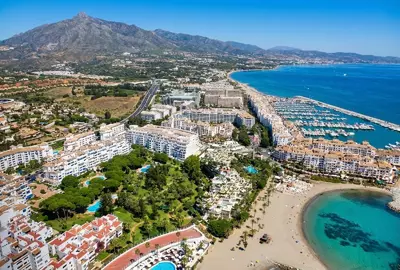 Middle Floor Apartment in Puerto Banús