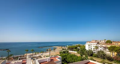 Middle Floor Apartment in Puerto Banús