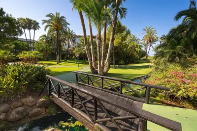 Middle Floor Apartment in Puerto Banús