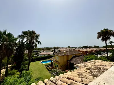 Middle Floor Apartment in Atalaya