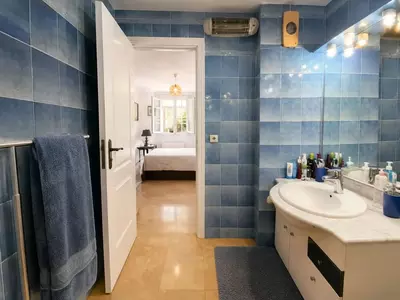 Middle Floor Apartment in Marbella