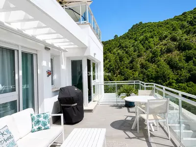 Top Floor Apartment in Benahavís