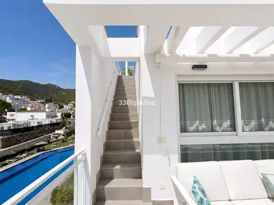 Top Floor Apartment in Benahavís