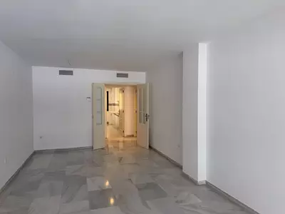 Middle Floor Apartment in Marbella