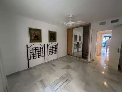Middle Floor Apartment in Marbella