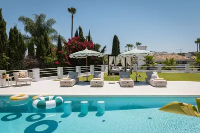 Detached Villa in Nueva Andalucía