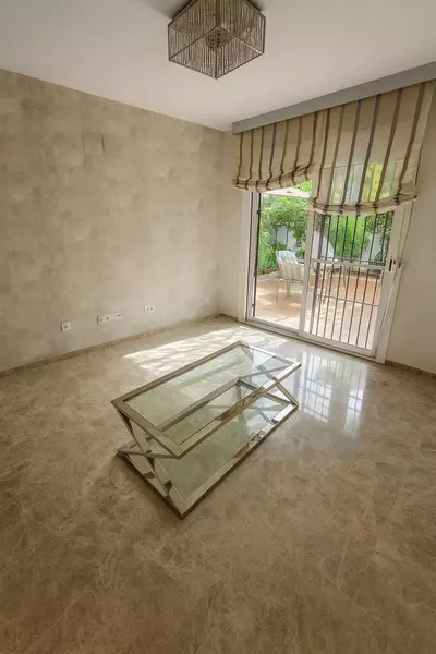 Ground Floor Apartment in Nueva Andalucía