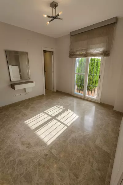 Ground Floor Apartment in Nueva Andalucía