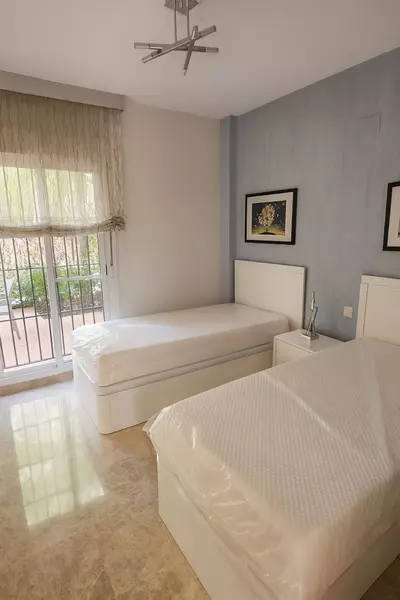 Ground Floor Apartment in Nueva Andalucía