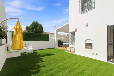 Semi-Detached House in Casares Playa