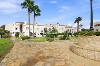 Semi-Detached House in Casares Playa