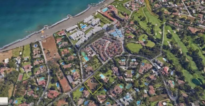 Residential Plot in Guadalmina Baja