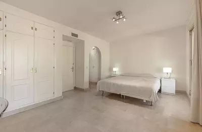 Townhouse in Nueva Andalucía
