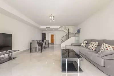 Townhouse in Nueva Andalucía