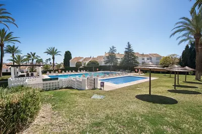 Ground Floor Apartment in Nueva Andalucía