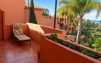 Middle Floor Apartment in Estepona