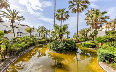Middle Floor Apartment in Puerto Banús