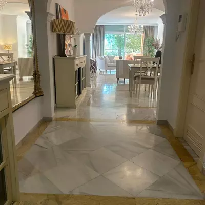 Middle Floor Apartment in Marbella