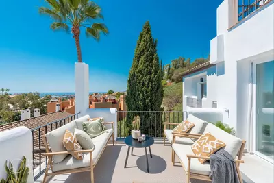 Middle Floor Apartment in Benahavís