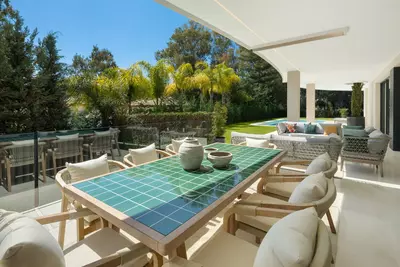 Detached Villa in Nueva Andalucía