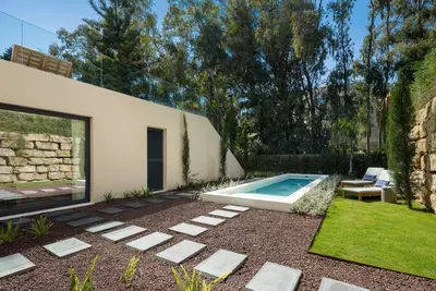Detached Villa in Nueva Andalucía