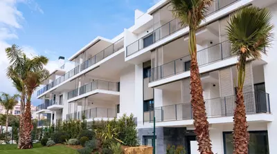 Middle Floor Apartment in Estepona