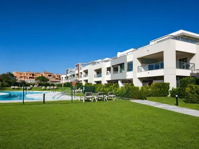 Ground Floor Apartment in Casares Playa