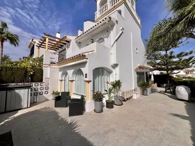 Townhouse in Elviria