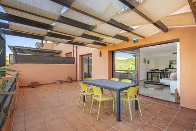Middle Floor Apartment in Casares Playa