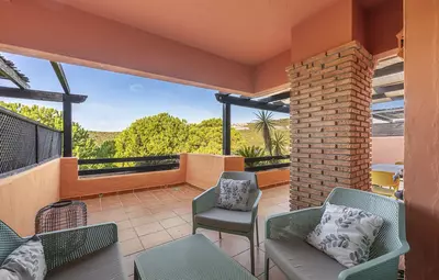 Middle Floor Apartment in Casares Playa