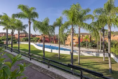 Middle Floor Apartment in Casares Playa
