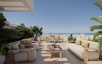 Top Floor Apartment in Estepona