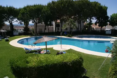 Townhouse in El Paraiso